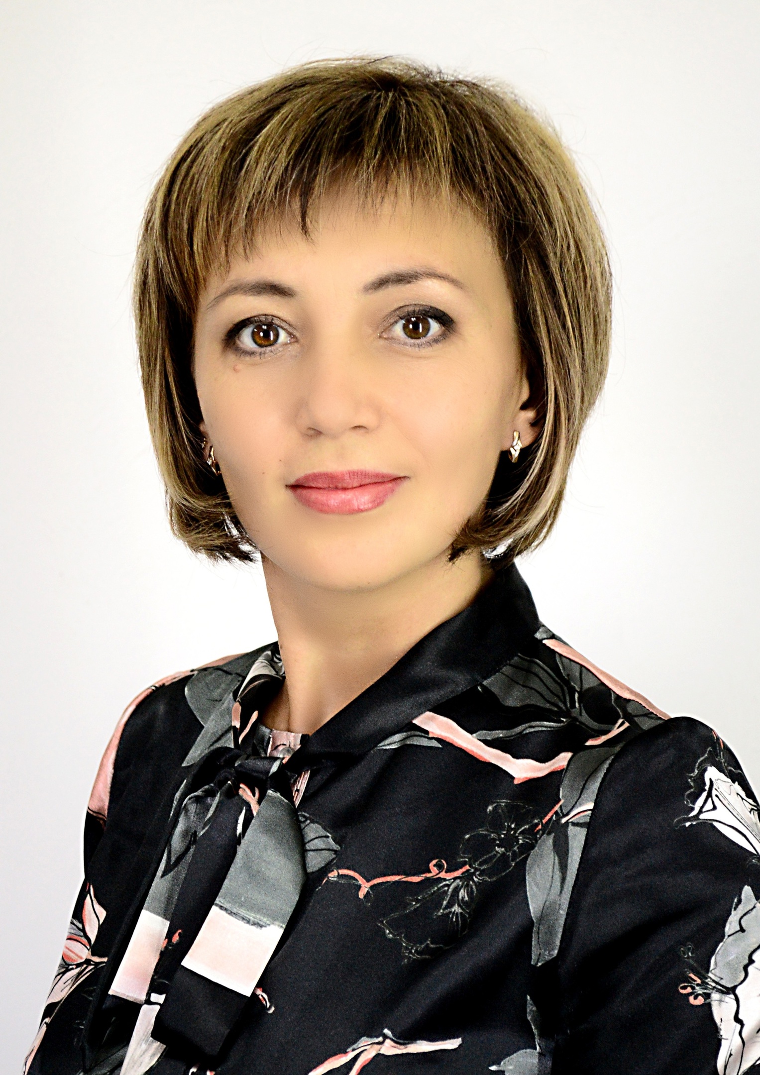 Пичугина Эльвира Маликовна.